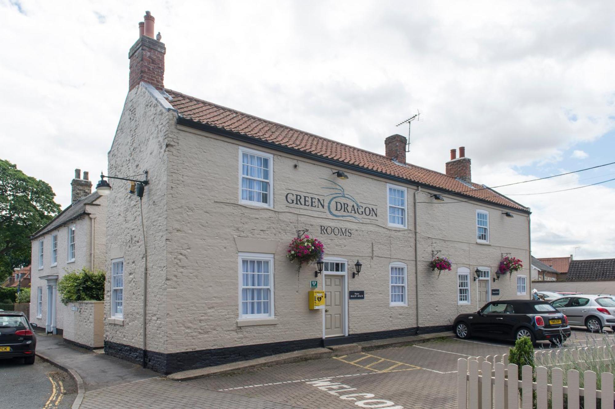 Green Dragon, Welton By Marston'S Inns South Cave Eksteriør billede